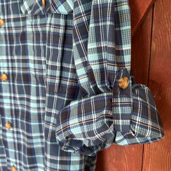 Duluth Trading Co shades of blue plaid button down shirt. Roll tab sleeves. XL. - Picture 5 of 11